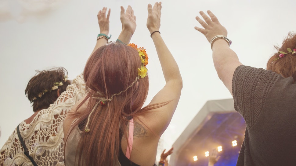 Çeviriler 25 Yeni Bir Araştırmaya Göre, Kadınların Çoğu Müzik Festivallerinde Cinsel Tacize Uğramaktan Korkuyor