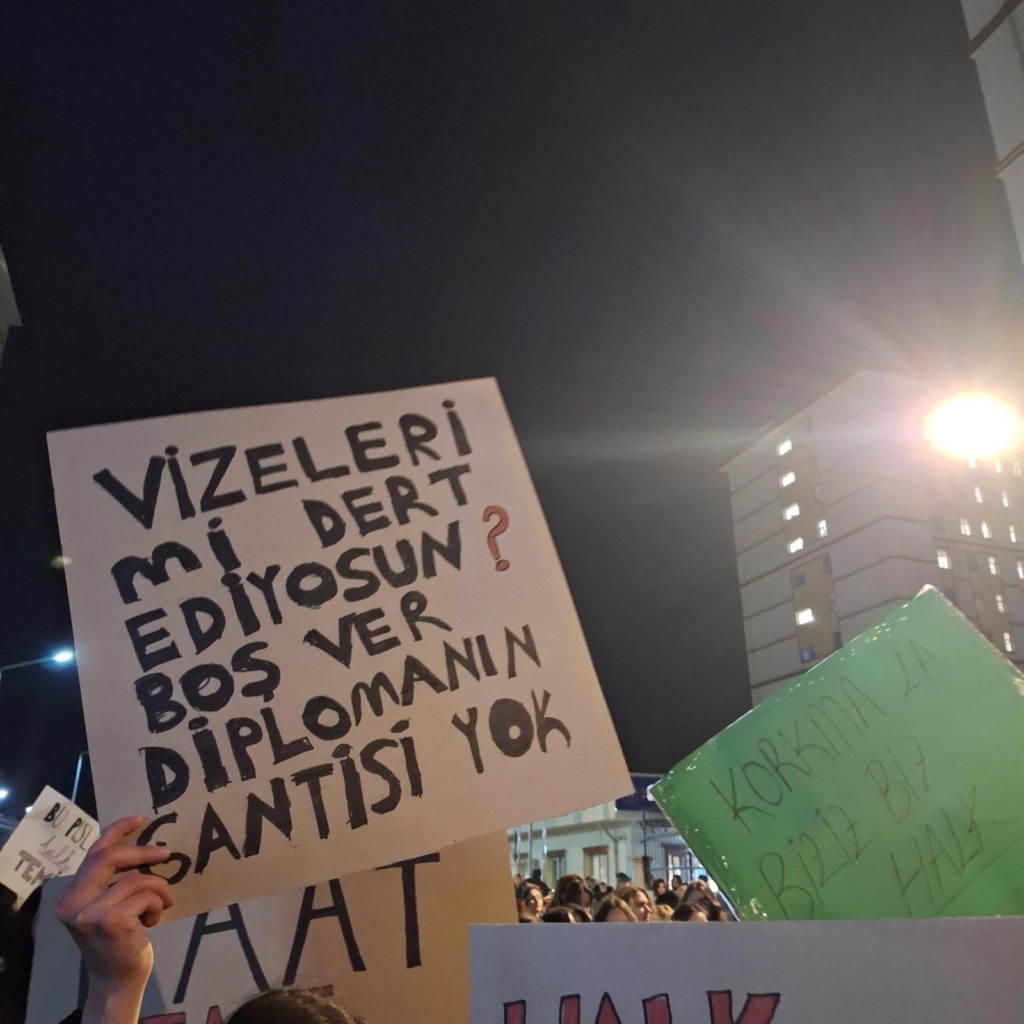 Kadınlardan Çağrı: Kadınlardan İtaat Yok, Sokaklar Var 3 Kadınlardan Çağrı: Kadınlardan İtaat Yok, Sokaklar Var - 19 mart cagri 2