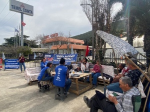 Kauçuğun Kokusu Ciğerlerimize Doluyor