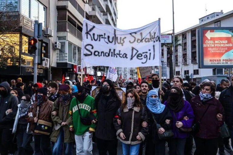 Anne Ben Eylemci Oldum!